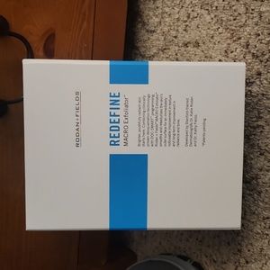 Rodan+Fields Redefine MACRO Exfoliator.